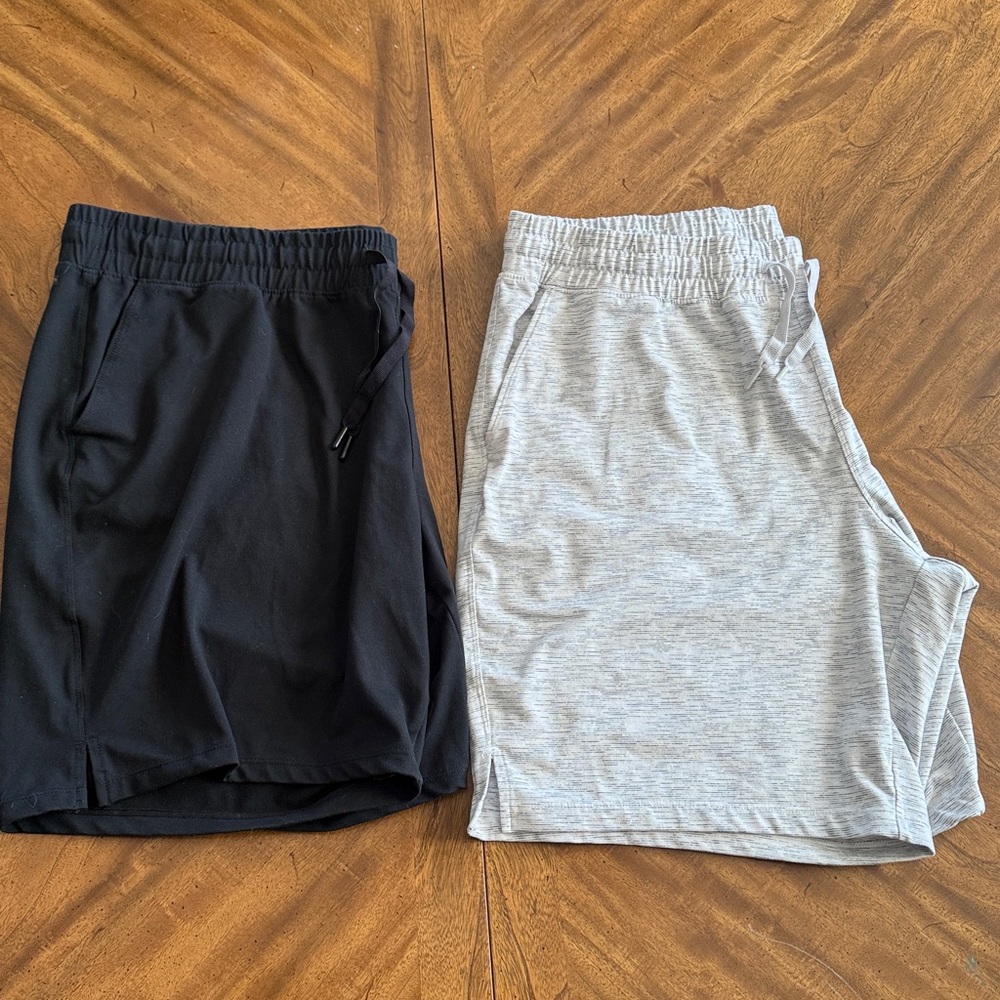 Lot of 2 Women’s Mondetta Charcoal Gray + Black Shorts Size XXL Elastic Pull-On
